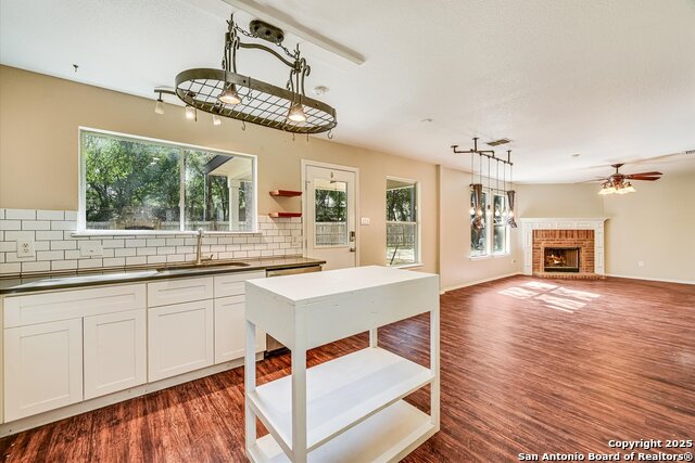 Image 7 of 24 For 11122 Hillsdale