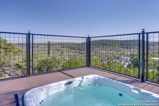 Listing photo id 15 for 482 Dusty Saddle