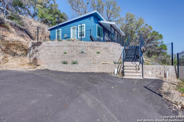 Listing photo id 29 for 482 Dusty Saddle