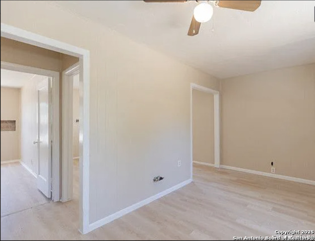 Image 9 of 22 For 827 Winnipeg