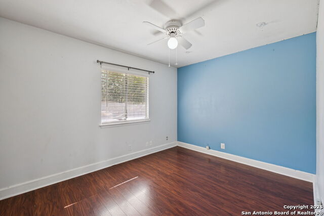 Image 13 of 27 For 2822 Old Field Dr