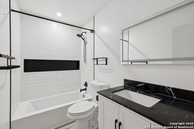 Image 15 of 27 For 2822 Old Field Dr