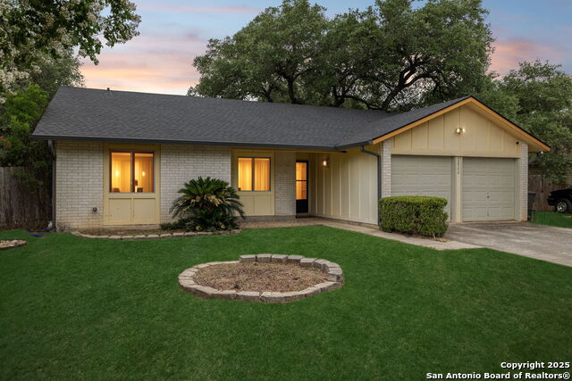 Image 3 of 27 For 2822 Old Field Dr