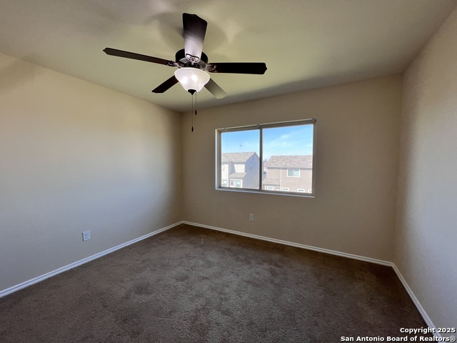 Listing photo id 9 for 8711 Pensive