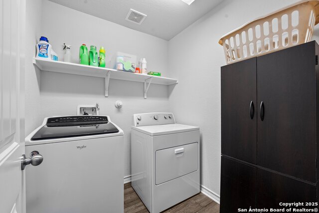 Listing photo id 22 for 13065 Maestro Spark