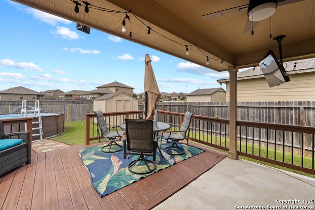 Listing photo id 27 for 13065 Maestro Spark