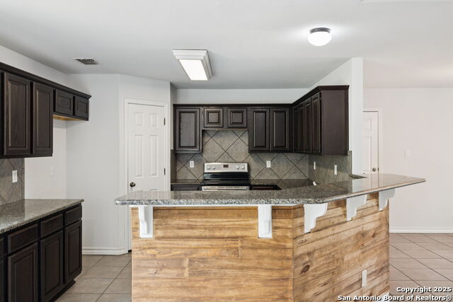 Image 17 of 50 For 24319 Post Oak