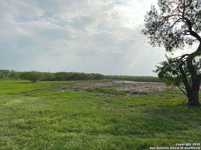 Listing photo id 85 for 1775 County Road 405