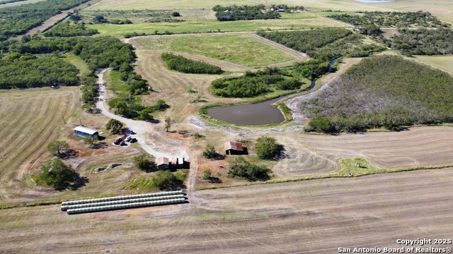 Listing photo id 87 for 1775 County Road 405
