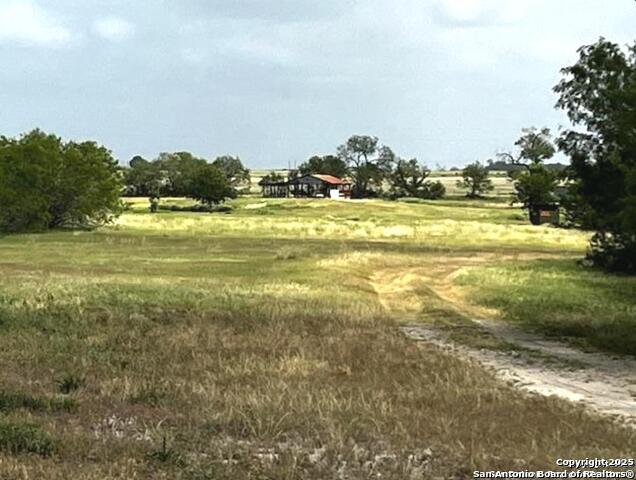 Listing photo id 7 for 1775 County Road 405