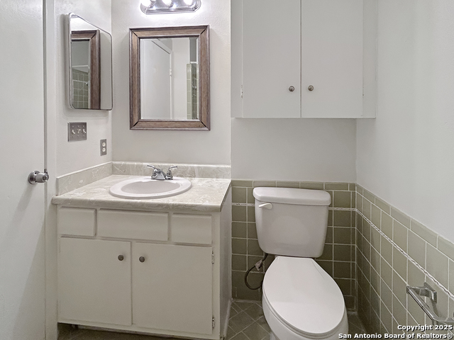 Listing photo id 10 for 331 Shin Oak