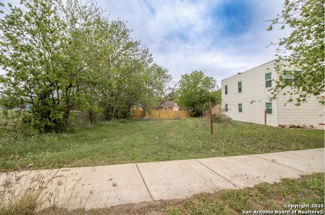 Image 10 of 10 For 746 Aransas