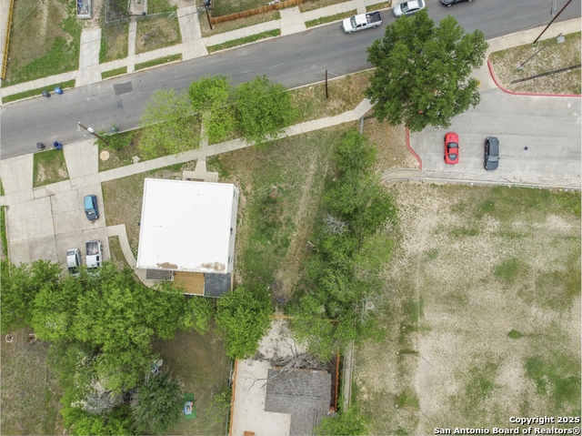 Image 6 of 10 For 746 Aransas