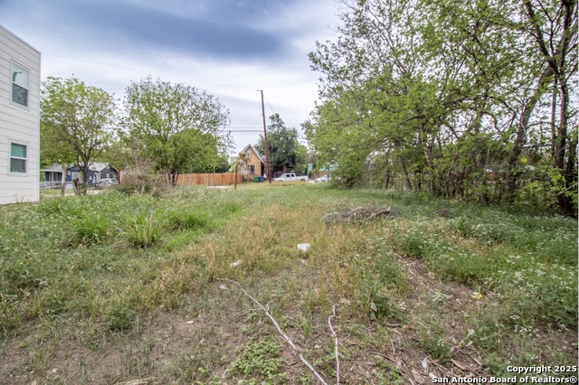 Image 8 of 10 For 746 Aransas