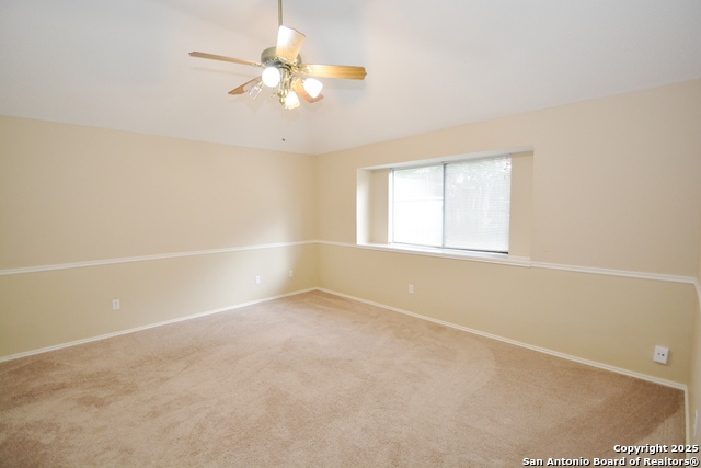 Image 12 of 18 For 1011 Hedgestone Dr
