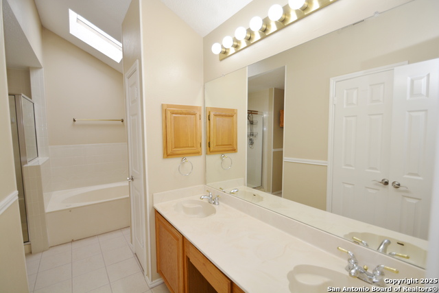 Image 13 of 18 For 1011 Hedgestone Dr