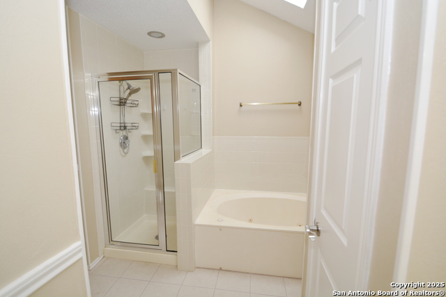 Image 14 of 18 For 1011 Hedgestone Dr