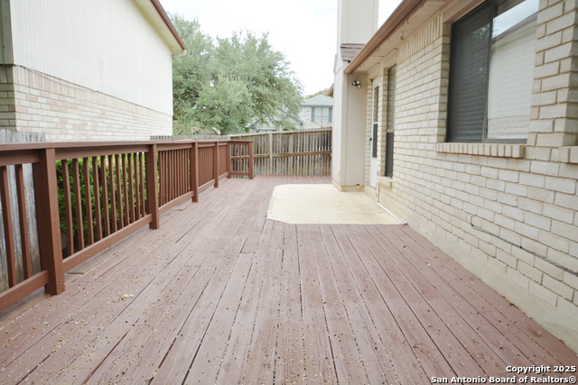 Image 17 of 18 For 1011 Hedgestone Dr