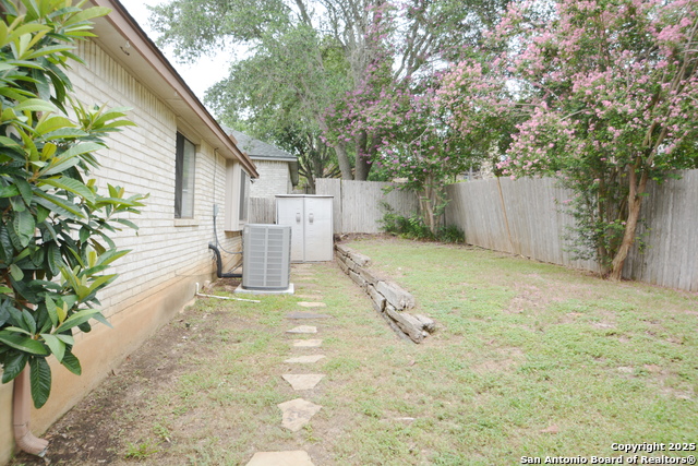 Image 18 of 18 For 1011 Hedgestone Dr
