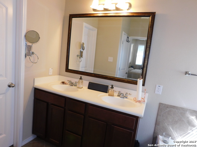 Image 11 of 13 For 8626 Chickasaw Bluff