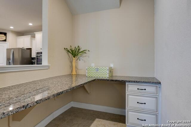 Image 16 of 34 For 27419 Valle Bluff