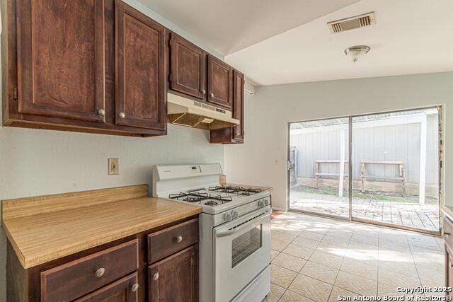 Image 12 of 31 For 16407 Spruce Leaf Street
