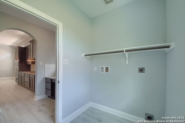 Image 16 of 29 For 9770 Helotes Hl