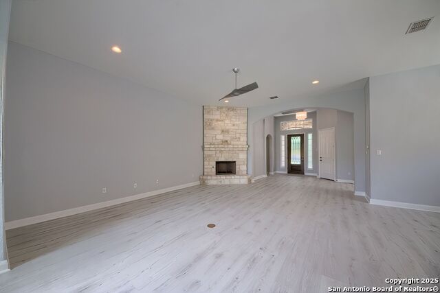 Image 8 of 29 For 9770 Helotes Hl