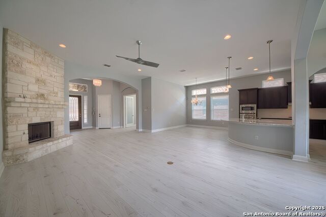 Image 9 of 29 For 9770 Helotes Hl