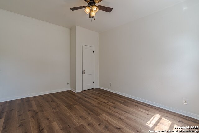 Image 10 of 19 For 2407 South New Braunfels Avenue  2