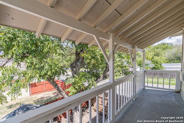 Image 2 of 19 For 2407 South New Braunfels Avenue  2