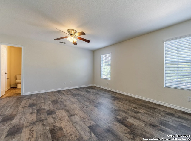 Listing photo id 13 for 8314 Deer Creek Run