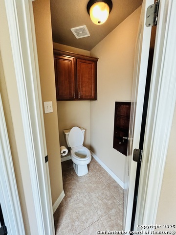 Image 17 of 21 For 6039 Royal Ridge