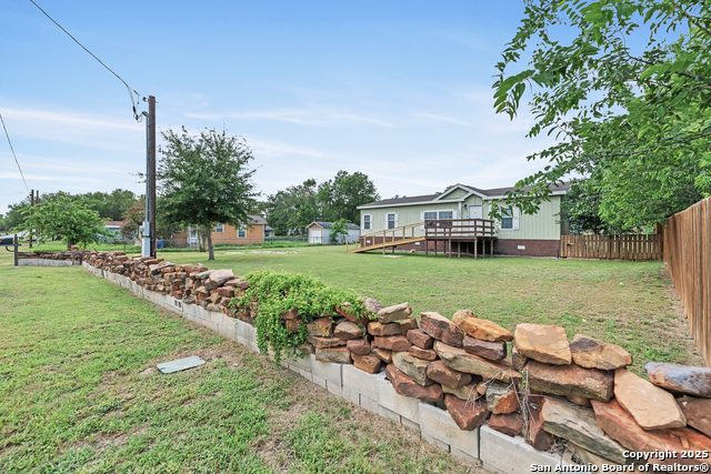 Details for 1305 5th  , Floresville, TX 78114