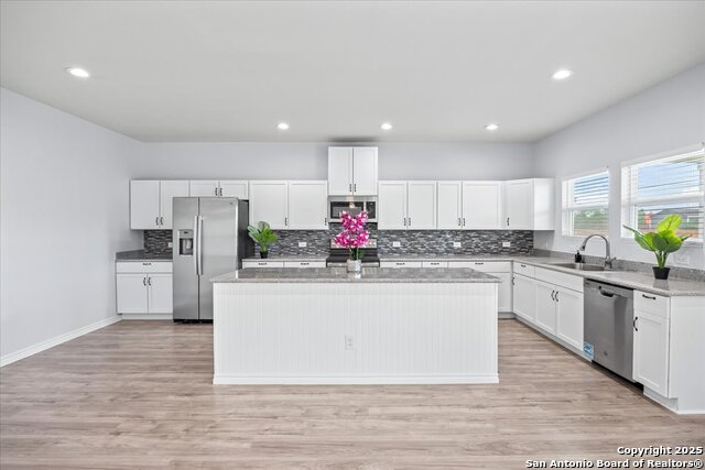 Image 13 of 53 For 8524 Ventura Boulevard