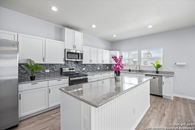 Image 16 of 53 For 8524 Ventura Boulevard