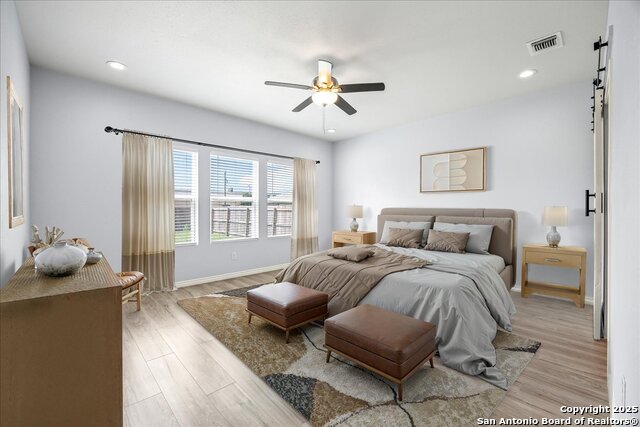 Image 21 of 53 For 8524 Ventura Boulevard