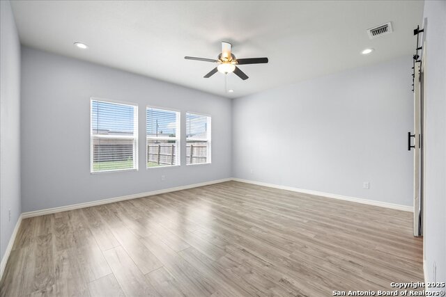 Image 22 of 53 For 8524 Ventura Boulevard