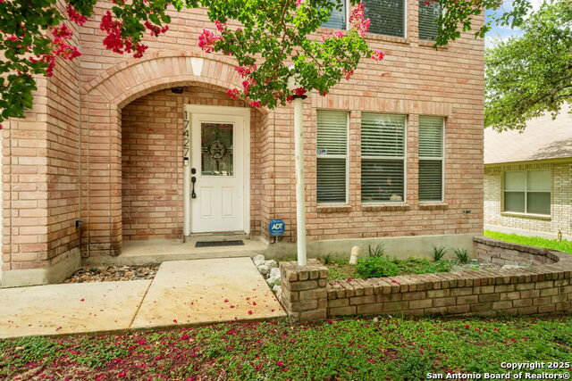 Image 2 of 31 For 17427 Sapphire Rim Drive