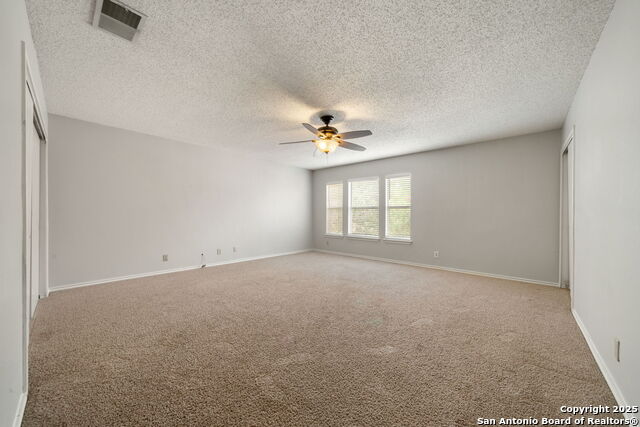 Image 25 of 31 For 17427 Sapphire Rim Drive