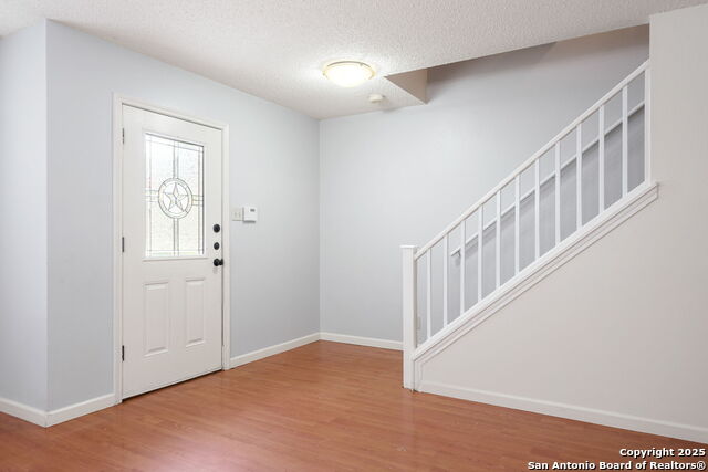 Image 3 of 31 For 17427 Sapphire Rim Drive