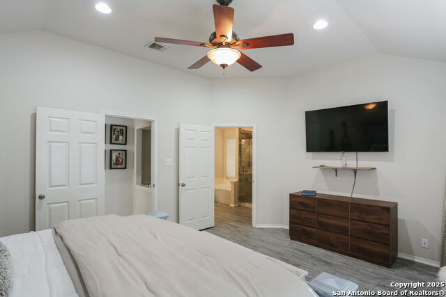 Image 17 of 28 For 26914 Trinity Woods