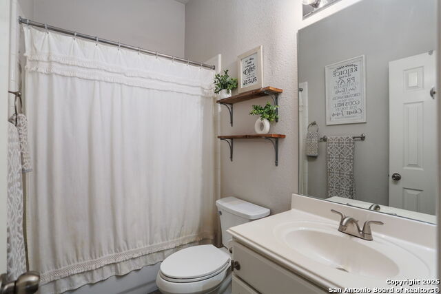Image 23 of 28 For 26914 Trinity Woods