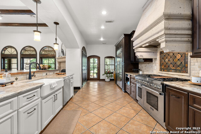 Image 15 of 31 For 317 Park Ridge