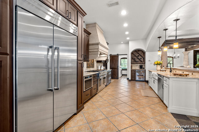 Image 16 of 31 For 317 Park Ridge