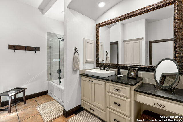 Image 20 of 31 For 317 Park Ridge