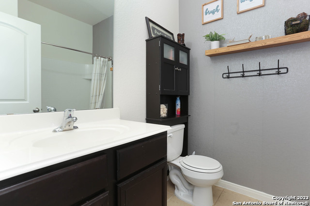 Listing photo id 11 for 7726 Watersedge