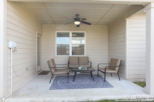 Listing photo id 15 for 7726 Watersedge