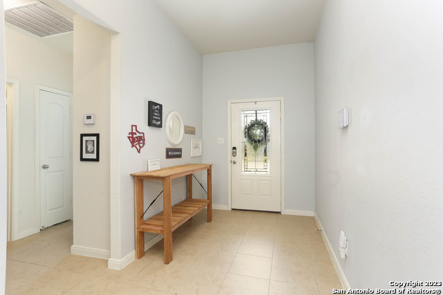 Listing photo id 0 for 7726 Watersedge
