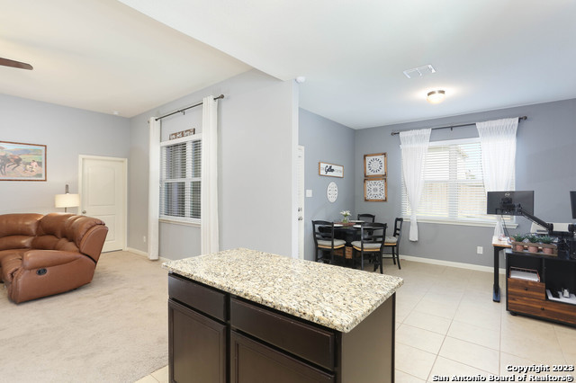 Listing photo id 3 for 7726 Watersedge